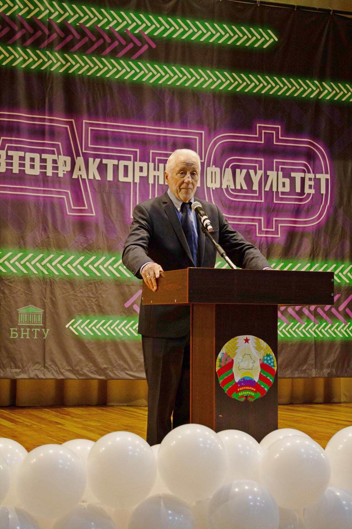 Выступление заведующего кафедрой &laquo;Тракторы&raquo; <strong><em>Владимира Петровича Бойкова</em></strong>
